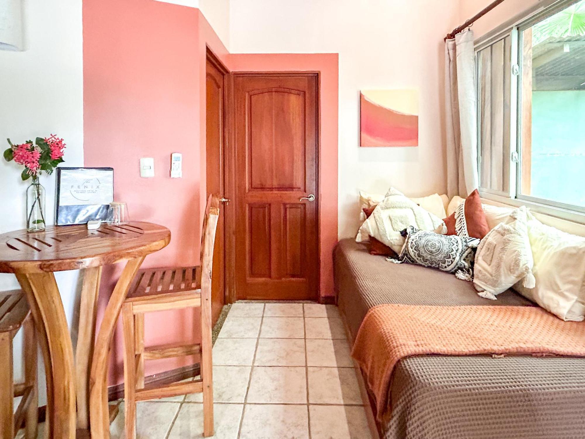 Fenix Hotel - On The Beach Самара Экстерьер фото